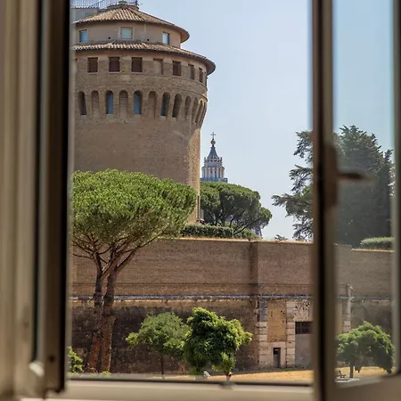Vatican Pertusa Luxury By Quinto Piano Gasthof