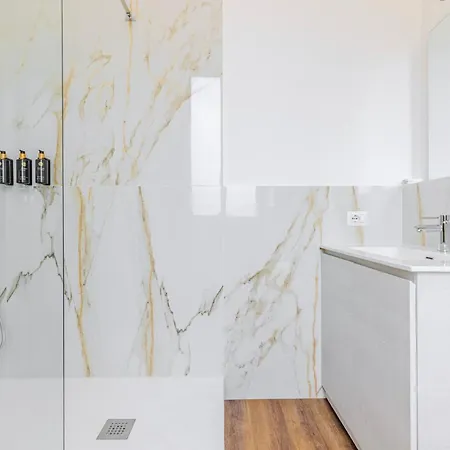 Konukevi Vatican Pertusa Luxury By Quinto Piano 4*